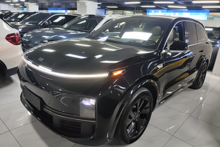 Li L8 2023 изображение автомобиля #2