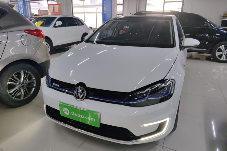 Volkswagen Golf Pure Electric 2021 #2 Volkswagen Golf Pure Electric 2021 image de voiture #2