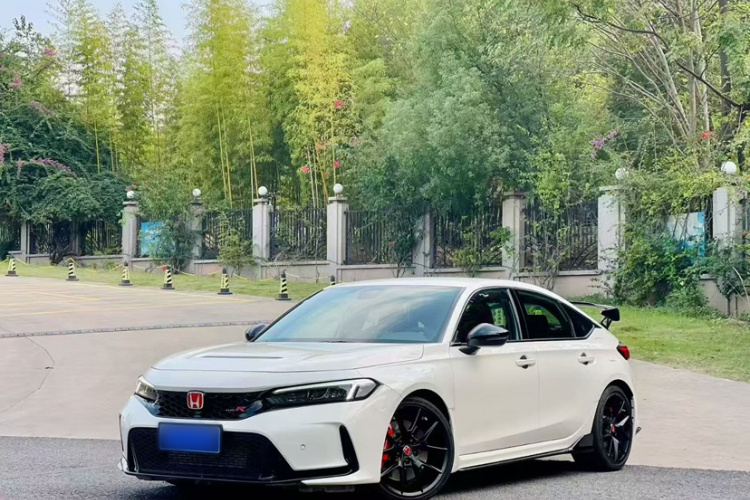 Honda Civic (Imported) 2024 #2 Honda Civic (Imported) 2024 car image #2