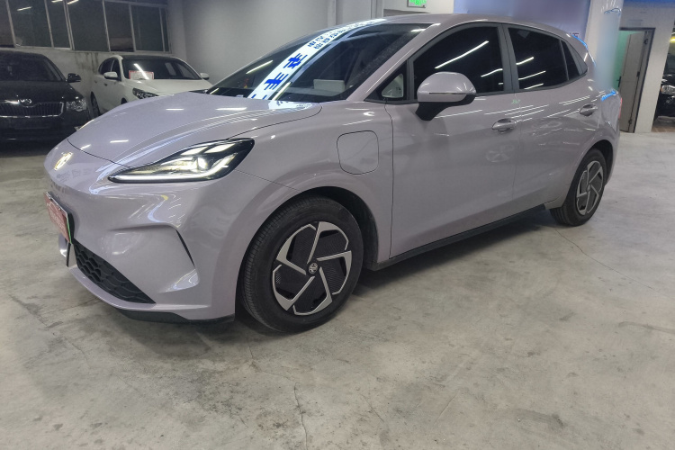 MG 4 EV 2025 #2 MG 4 EV 2025 car image #2