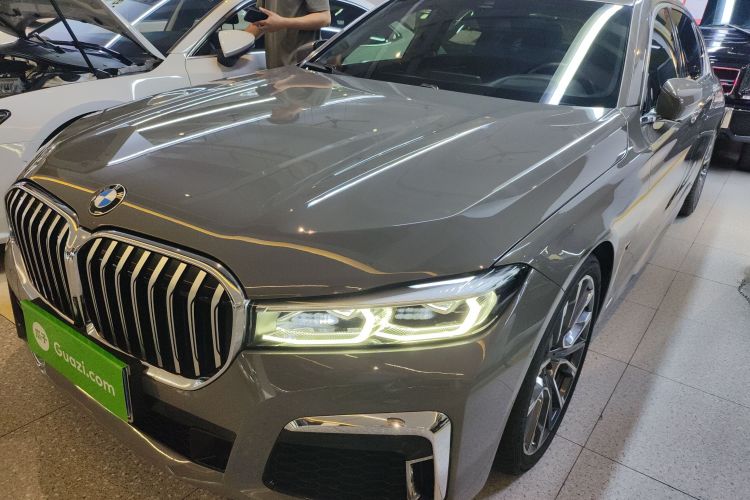 BMW M760Le 2021 car image #2