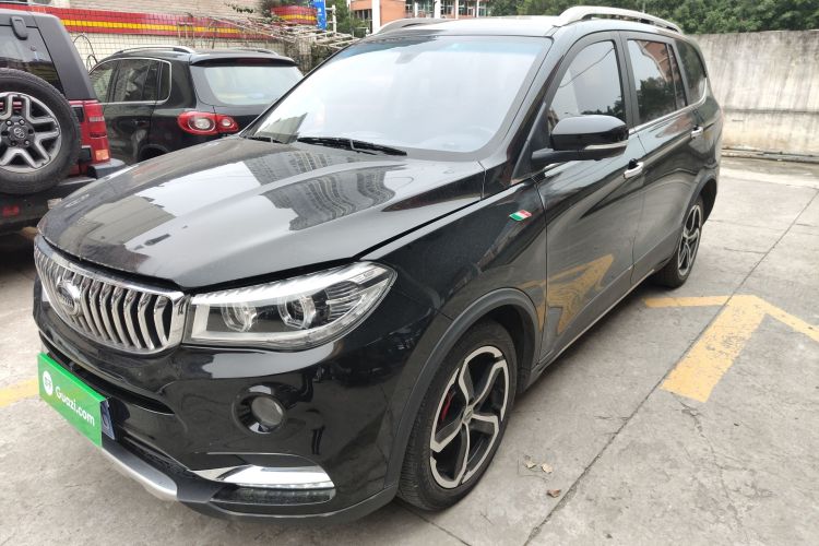 SWM斯威汽车 SWM斯威X2 2017 #2 SWM斯威汽车 SWM斯威X2 2017 汽车图片 #2