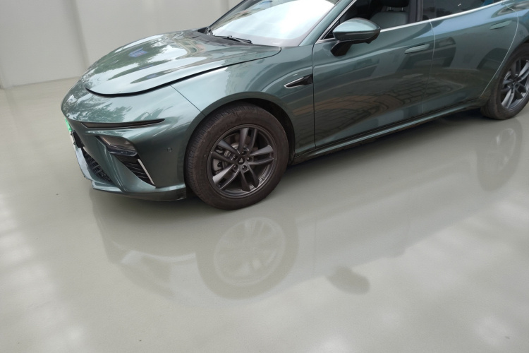 哪吒汽车 哪吒S猎装 2025 #2 哪吒汽车 哪吒S猎装 2025 汽车图片 #2