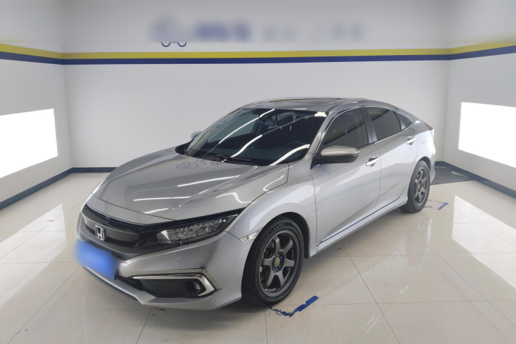 Honda Civic 2019 car image #2