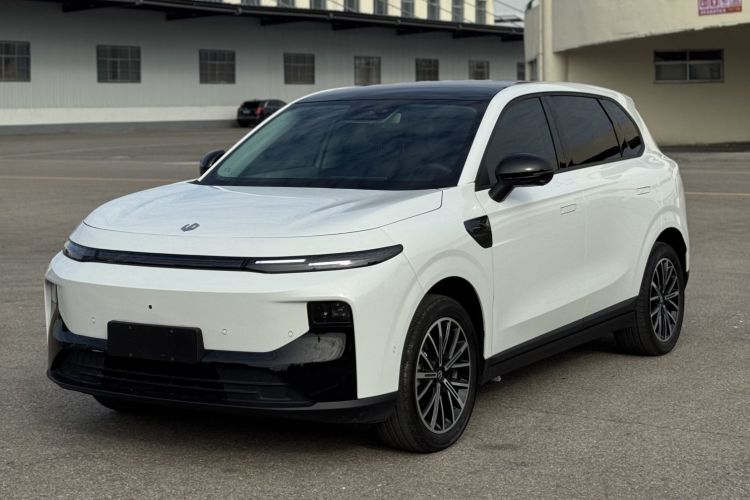 零跑汽车 零跑B10 2025 汽车图片 #2