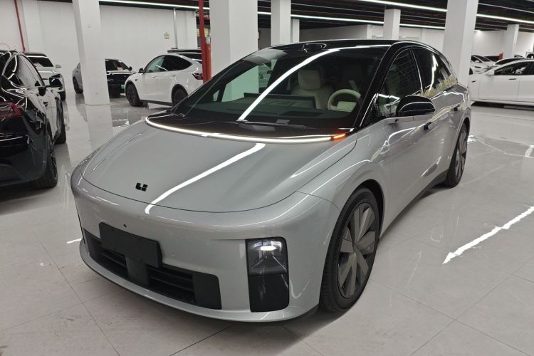 理想汽车 理想i6 2025 汽车图片 #2