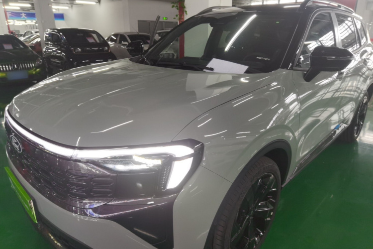 Ford Equator Sport New Energy 2025 car image #2