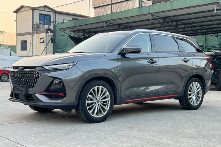 Changan X7 PLUS 2022 car image #2