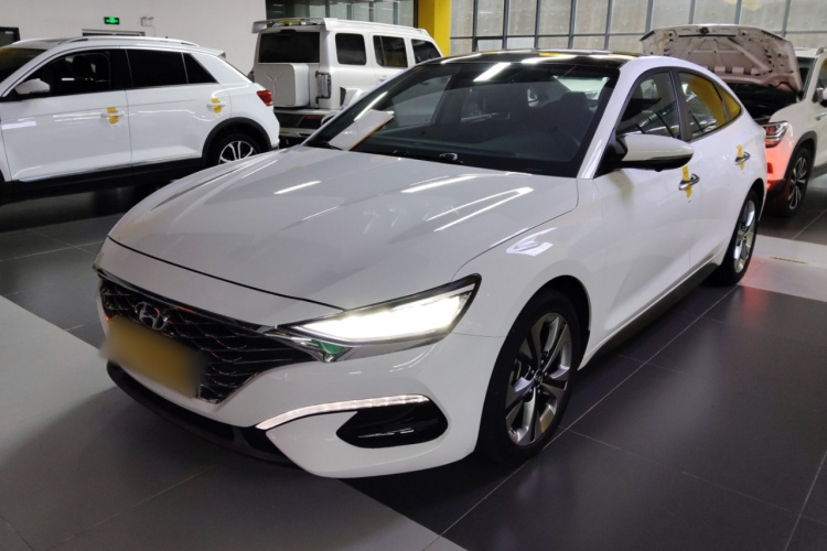 Hyundai Lafesta 2020 car image #2