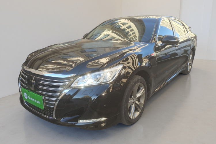 丰田 皇冠 2017 汽车图片 #2