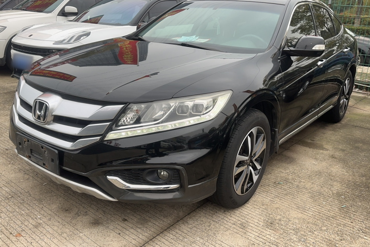 Honda CROSSTOUR 2016 car image #2