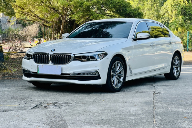 BMW M5 New Energy 2019 car image #2