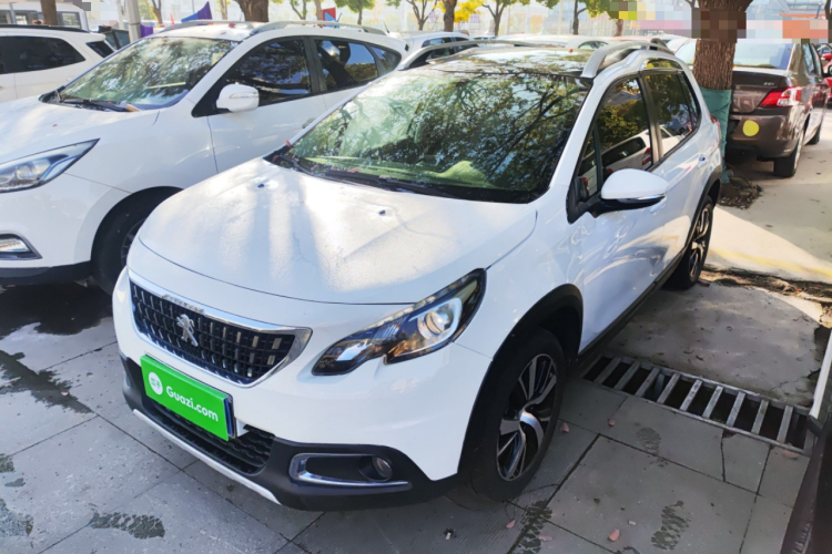 Peugeot 2008 2018 image de voiture #2