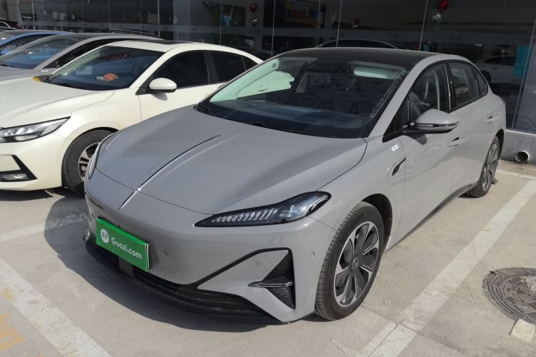 HongQi TianGong 05 2025 #2 HongQi TianGong 05 2025 car image #2