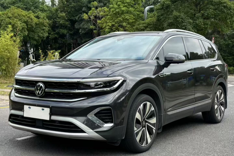 Volkswagen Talagon 2023 car image #2