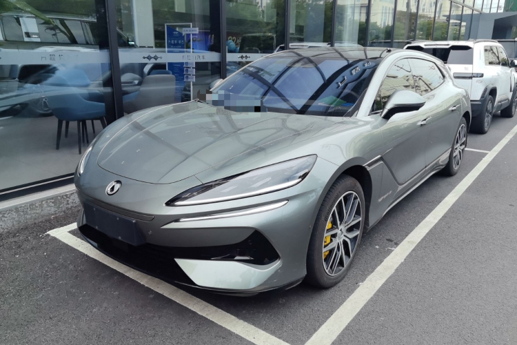 Denza Z9GT 2025 car image #2