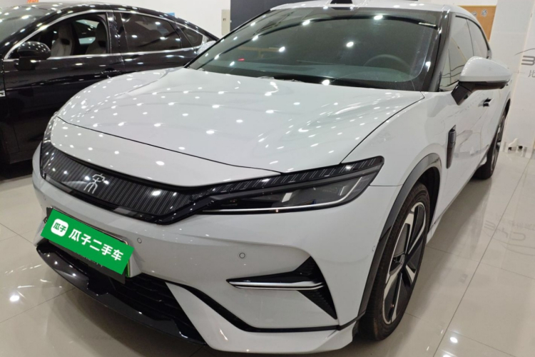 BYD SongL EV 2025 car image #2