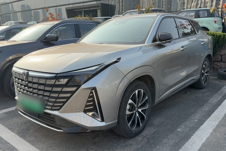 Changan UNI-Z PHEV 2024 #2 Changan UNI-Z PHEV 2024 صورة سيارة #2