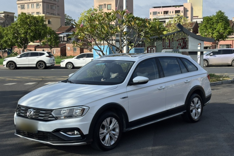 Volkswagen C-Trek 2017 immagine di auto #2