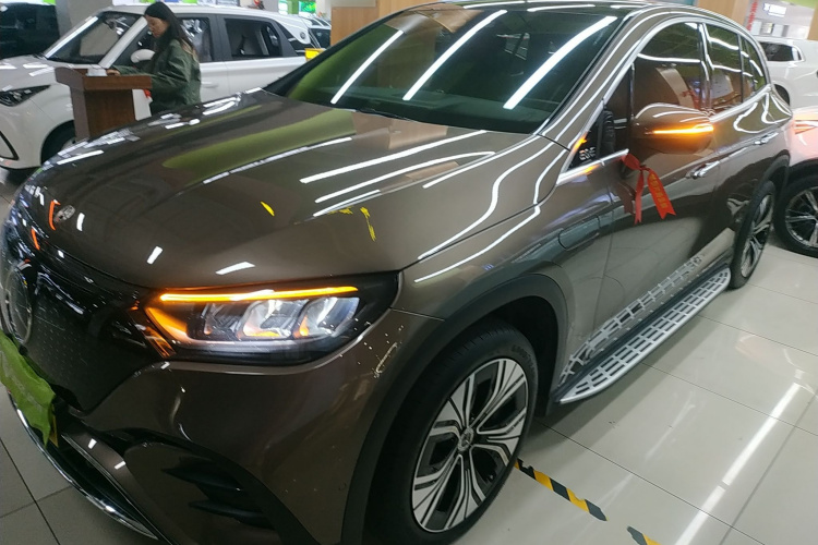 Mercedes-Benz EQE SUV 2023 #2 Mercedes-Benz EQE SUV 2023 car image #2