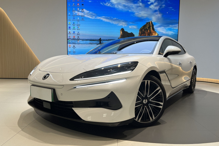 Denza DENZA 2024 #2 Denza DENZA 2024 car image #2