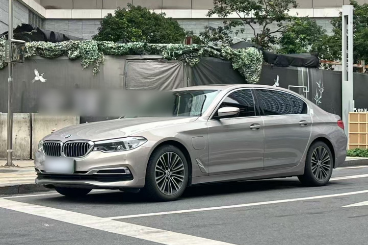 BMW M5 New Energy 2019 car image #2