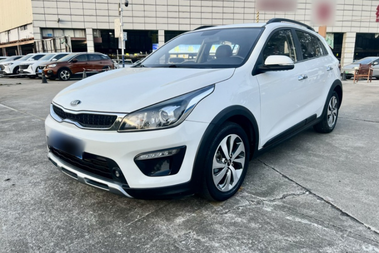 Kia Rio Cross 2018 صورة سيارة #2