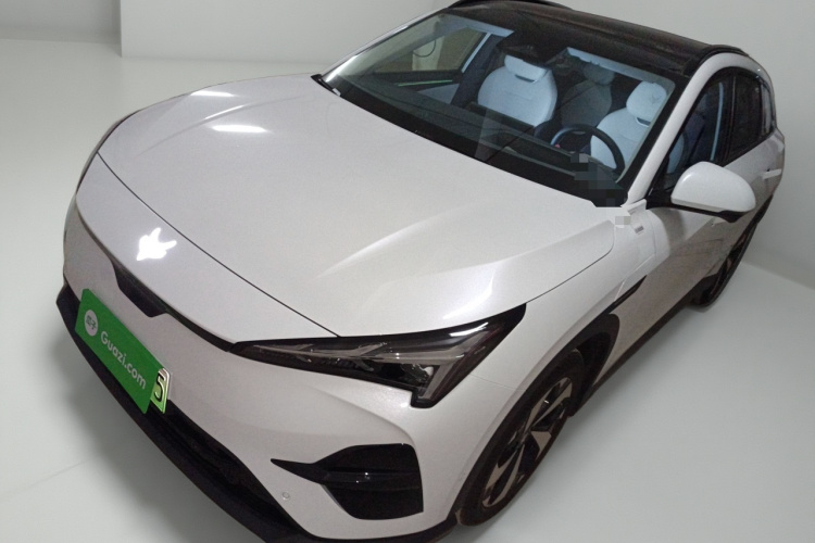 ARCFOX极狐 极狐 阿尔法T5 2025 汽车图片 #2