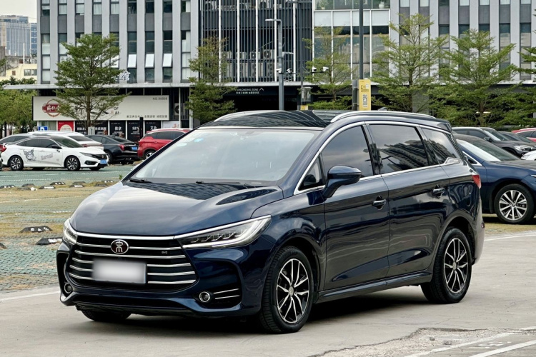 BYD Song MAX 2018 car image #2