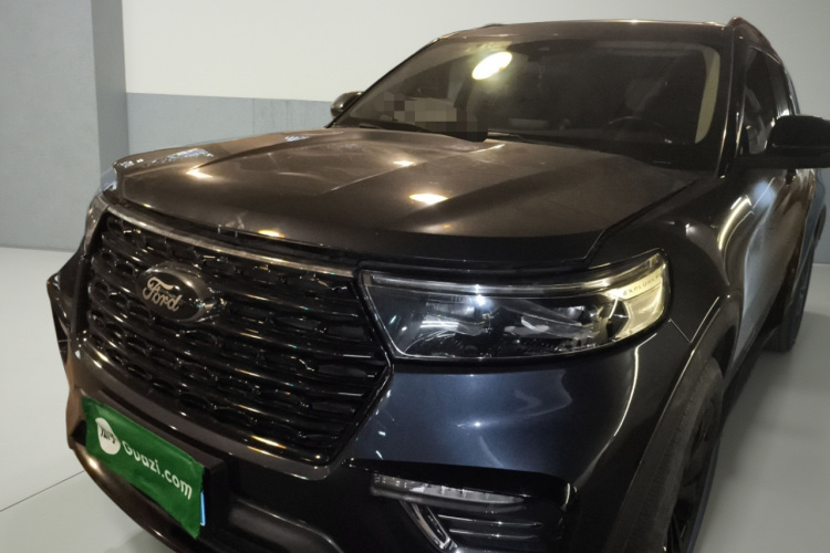 Ford Explorer 2020 car image #2