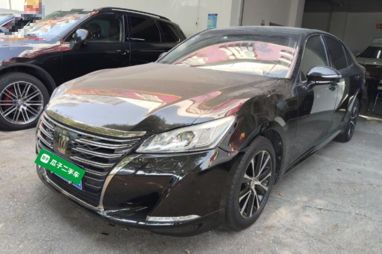 Toyota CrownSportCross 2018 صورة سيارة #2