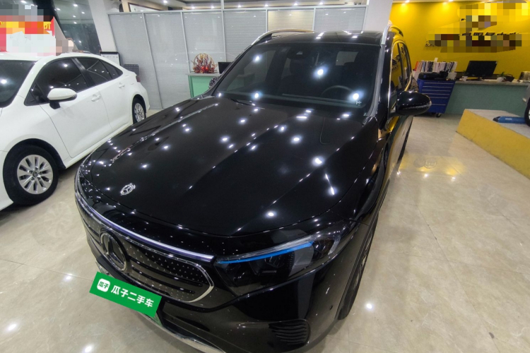 Mercedes-Benz EQB Class 2023 immagine di auto #2