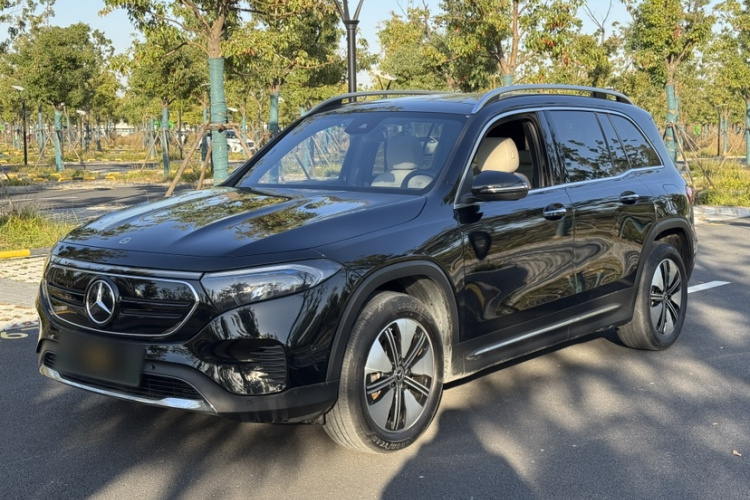 Mercedes-Benz EQB Class 2023 immagine di auto #2