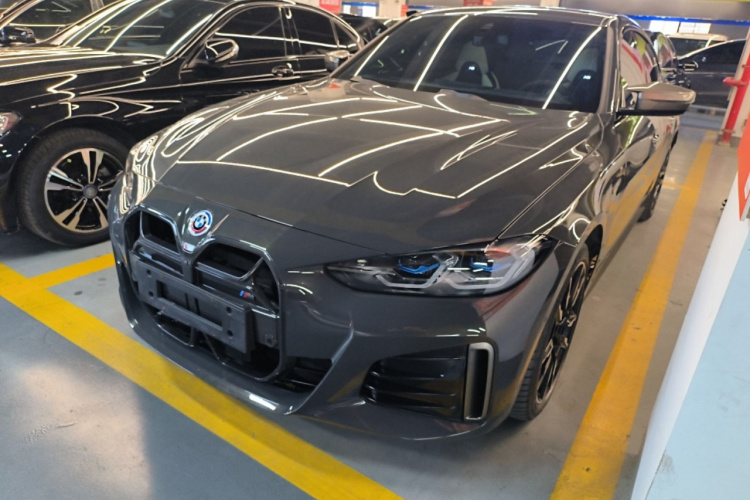 BMW i4 M50 2023 #2 BMW i4 M50 2023 car image #2