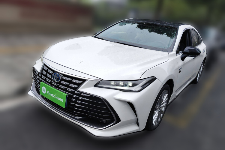 Toyota Avalon 2023 car image #2