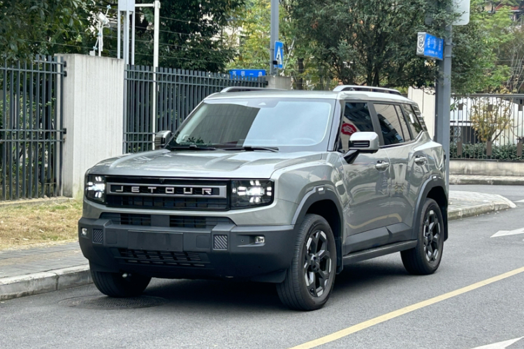 Jetour Freeman 2025 car image #2