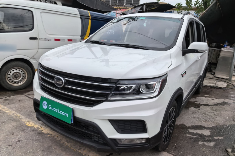 SWM斯威汽车 SWM斯威X3 2022 #2 SWM斯威汽车 SWM斯威X3 2022 汽车图片 #2