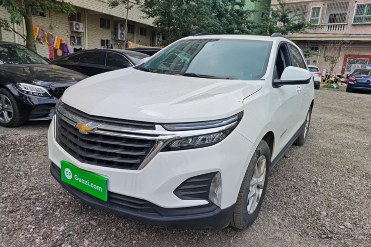 Chevrolet Equinox 2023 car image #2