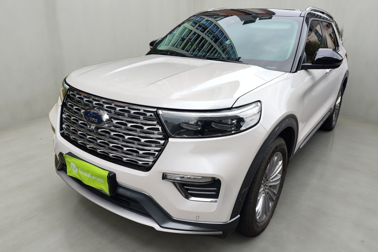Ford Explorer 2021 صورة سيارة #2