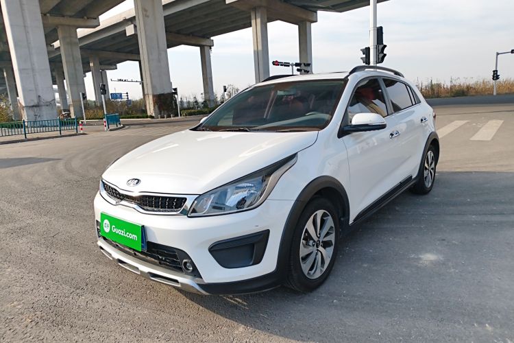 Kia Rio Cross 2017 car image #2