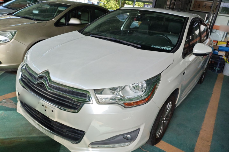 Citroen C4L 2016 image de voiture #2