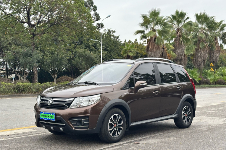 Forthing JOYEAR XV 2016 car image #2