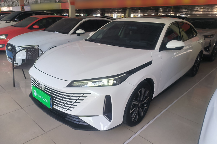 Changan Lamore 2023 #2 Changan Lamore 2023 car image #2