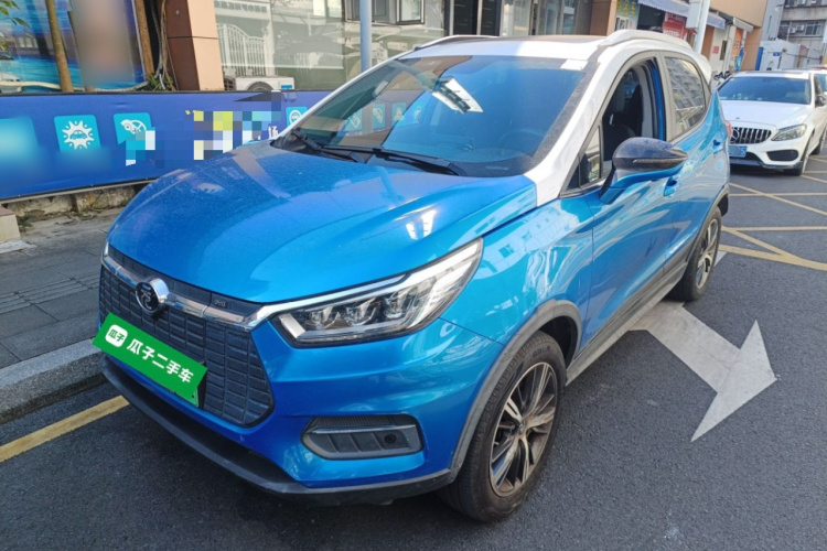 BYD Yuan New Energy 2019 car image #2