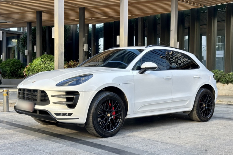 2018 #2 2018 car image #2