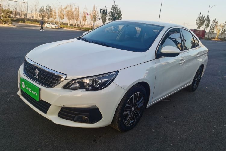 Peugeot 308 2018 car image #2