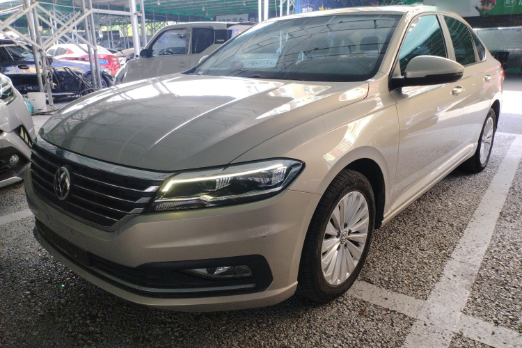 Volkswagen Lavida 2019 car image #2