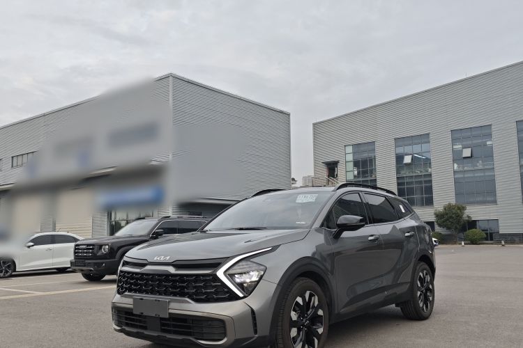 Kia Sportage 2025 car image #2