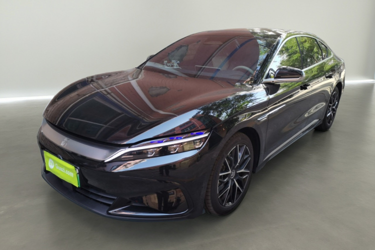 BYD Han 2025 car image #2