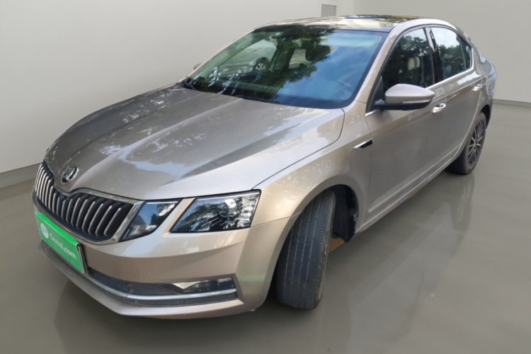 Skoda Octavia 2017 car image #2
